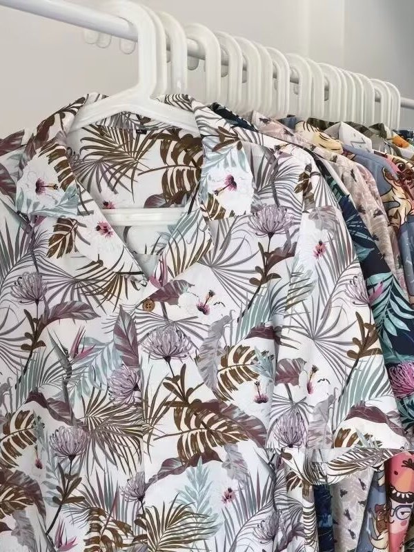 Vintage Hawaiian Floral Shirt - Camicia Floreale Vintage Thailandese, Manica Corta
